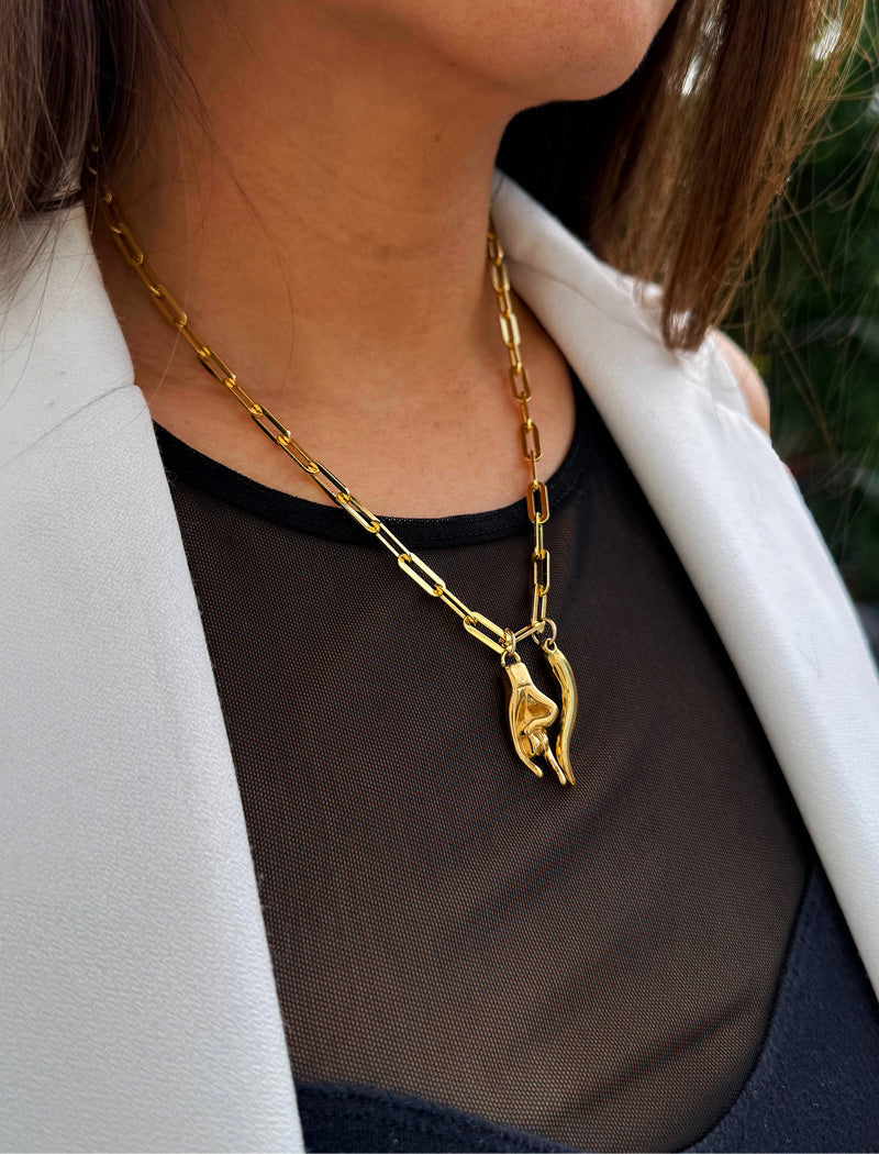 ITALIAN HAND Pendant Link Chain Necklace