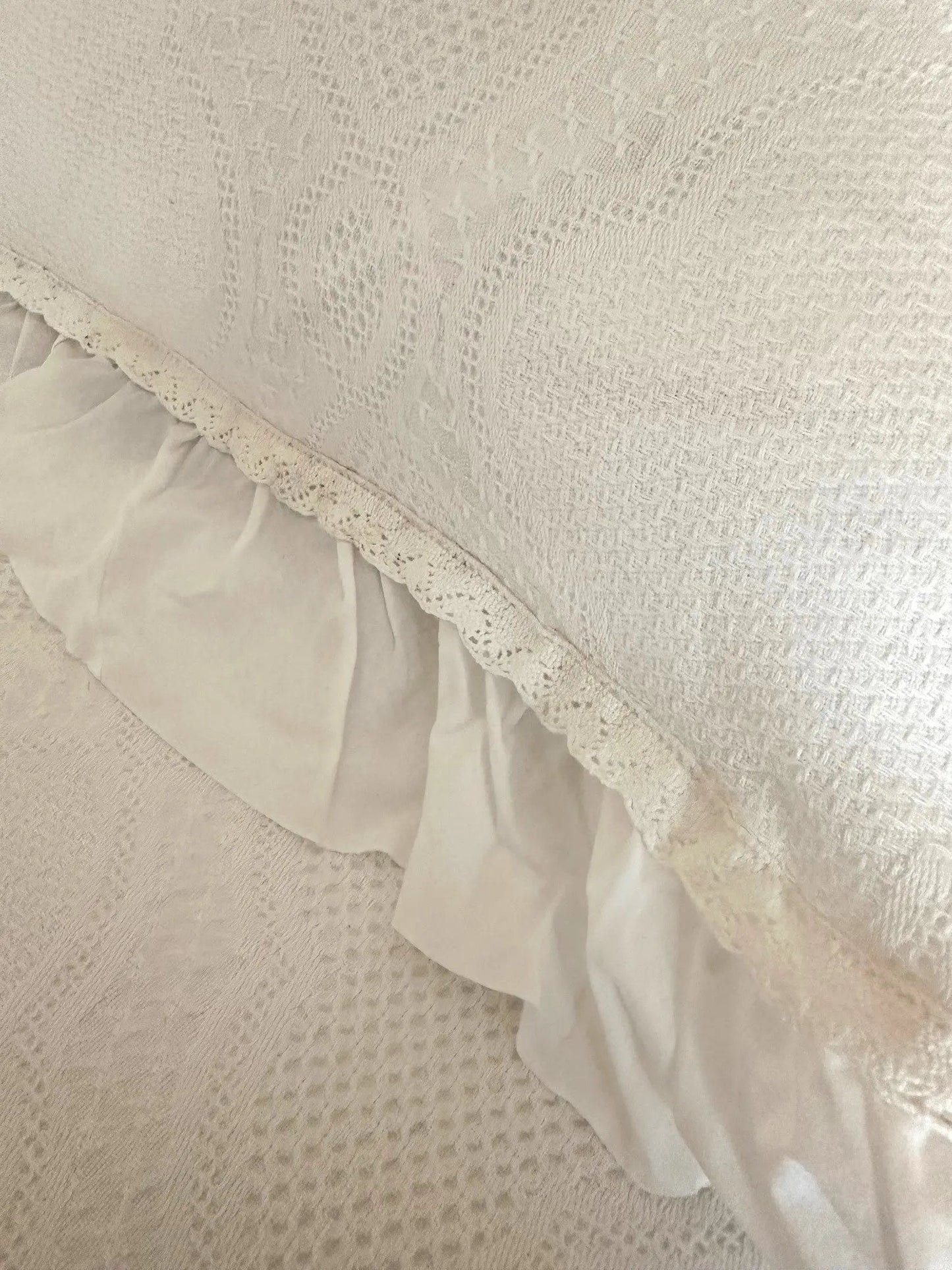 Bedspread Set Bedspread - Cotton White Lace - With Matching Shams