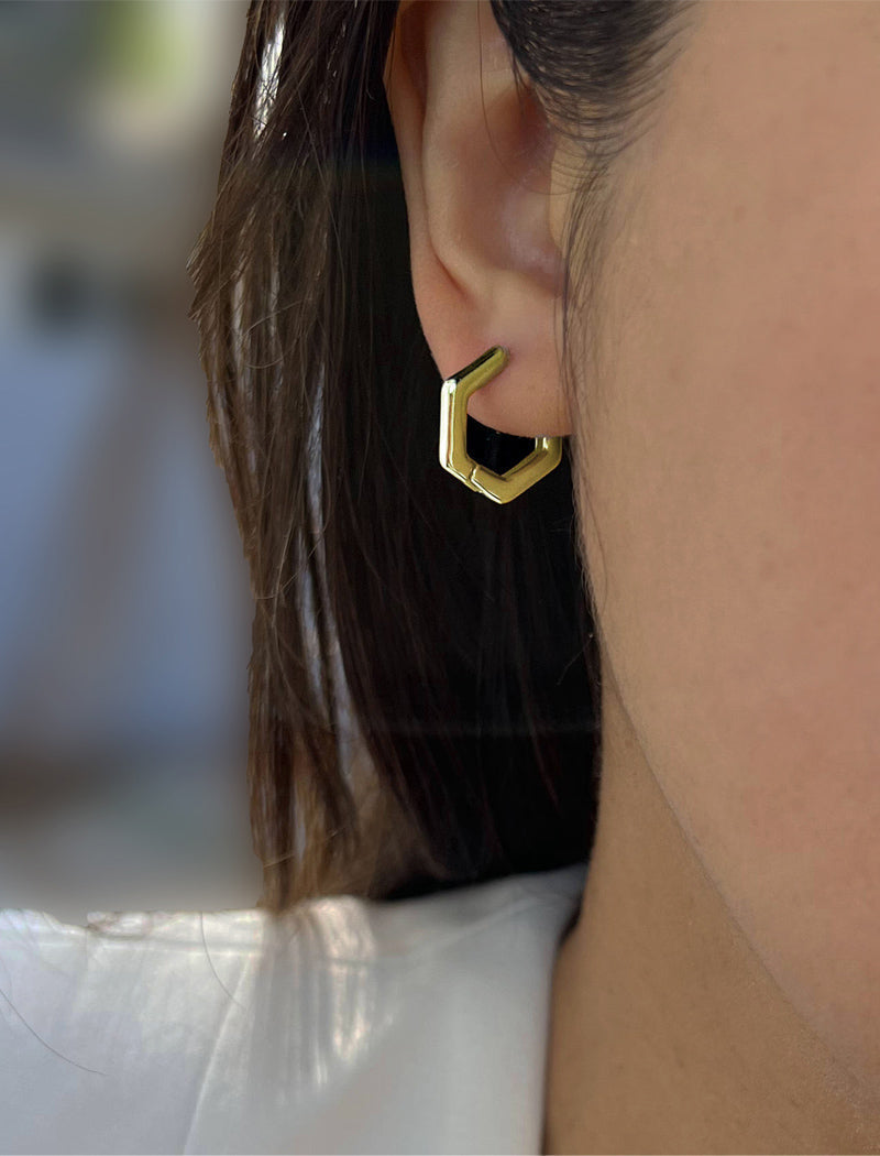 INNOVATE Hexagon Huggie (One Earring Only)