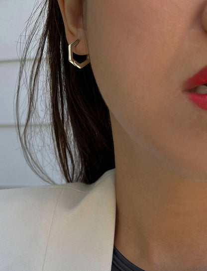 INNOVATE Hexagon Huggie (One Earring Only)