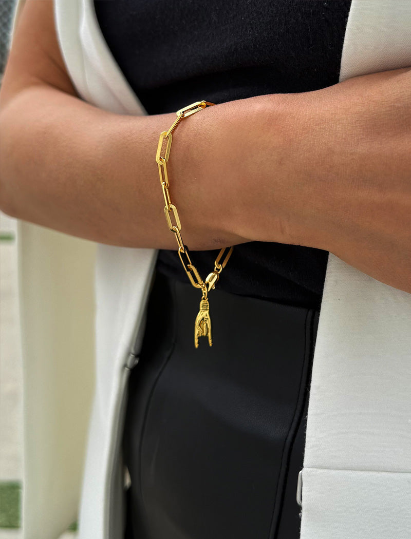 ITALIAN HAND Charm Chain Bracelet