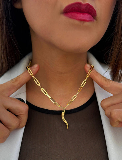 ITALIAN HORN Gold Pendant Link Chain Necklace
