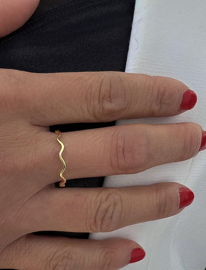 RAMEN NOODLE Thin Wavy Stacking Ring