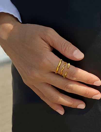 RAMEN NOODLE Thin Wavy Stacking Ring