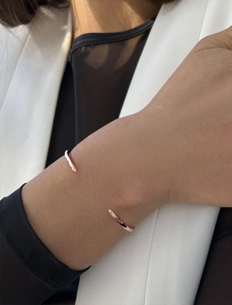 SUCCESS 2-Way Cuff Bracelet | 18K Rose Gold Over Sterling Silver