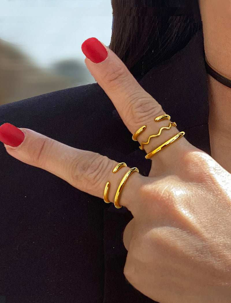 RAMEN NOODLE Thin Wavy Stacking Ring