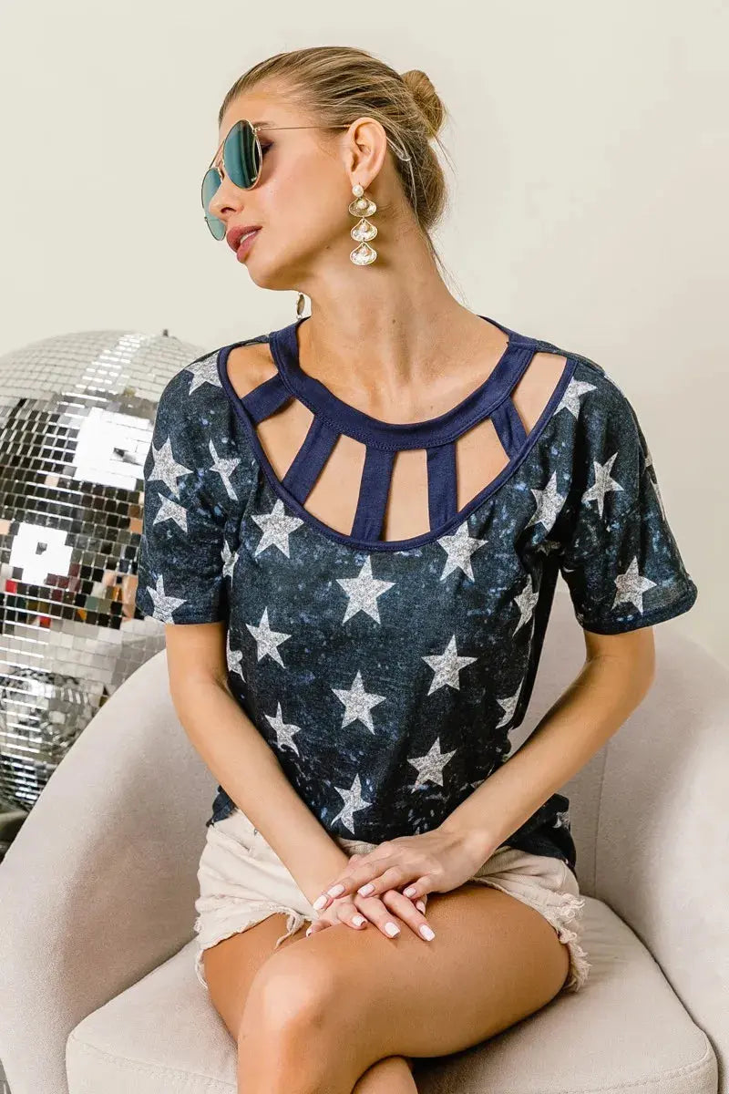 Women's Graphic Tee Women's Tee - Star Print - Y2K Vintage Style