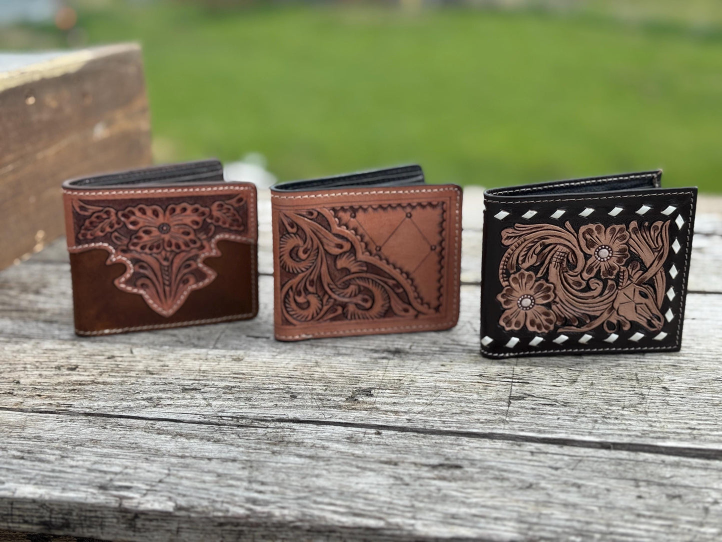 Men’s Western bi-fold wallet tooled floral Cow Skull Aces Cards