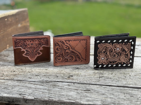 Men’s Western bi-fold wallet tooled floral Cow Skull Aces Cards
