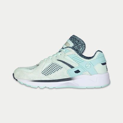 LA Gear Catapult Light Up Lowtop Women Mint Black Edition